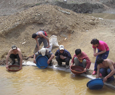 Formalization of artisanal miners in Peru approaches deadline