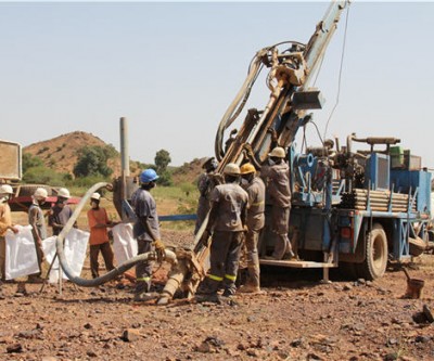 Drilling core in Burkina Faso