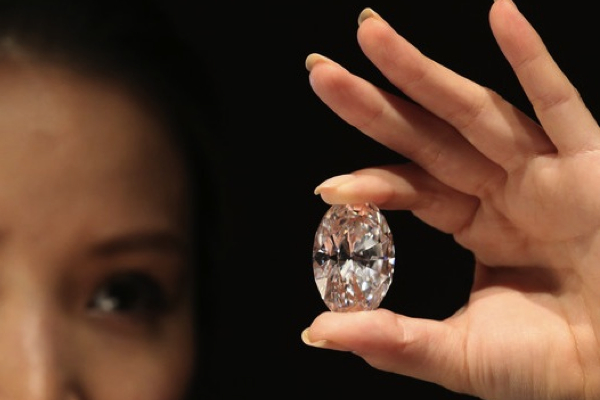 $35 million expected for this egg size ‘perfect’ white diamond