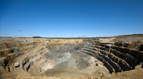 Golder appointed as prime contractor to oversee the closure of De Beers'  Victor diamond mine in Ontario - International Mining