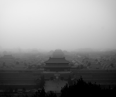 Iron ore price sinks as Beijing cracks down on smog
