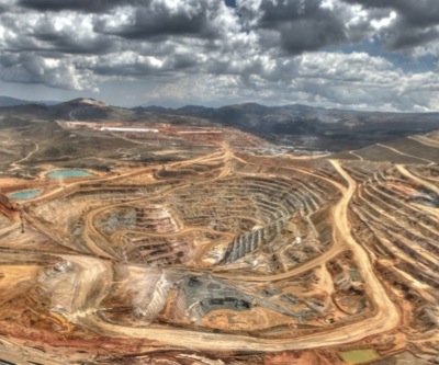 Barrick could lose top spot to Newmont 