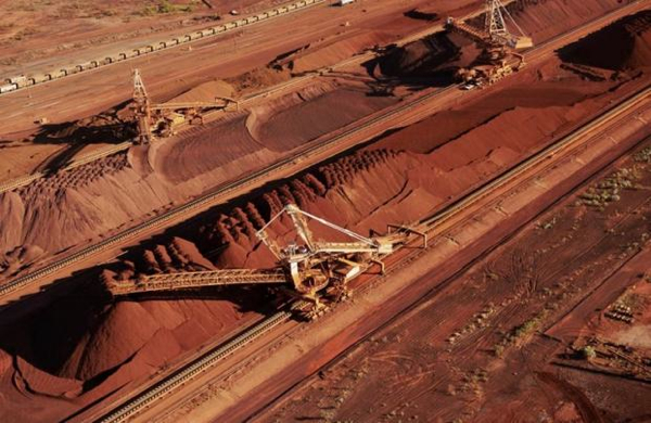 Iron ore massacre: below $70 for first time in five years