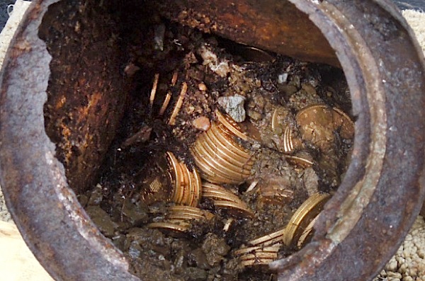 Ancient gold coins found in toilet in southern India