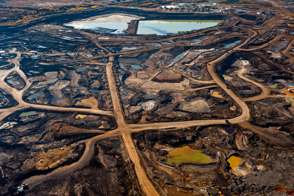 EU spares Canadian oil sands the ‘dirty fuel’ label