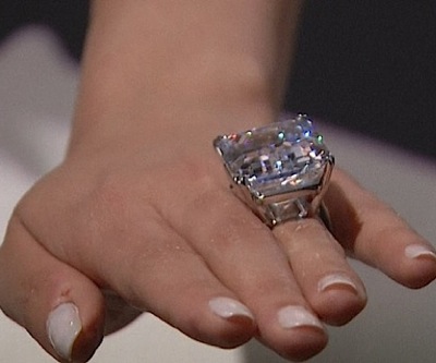 Perfect' 100-carat diamond sold for 