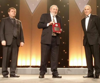 simon houlding vale meritorious award contribution to mining 2015 feat