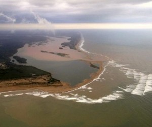 BHP hits fresh 7-year low as mud from Brazil disaster reaches Atlantic Ocean