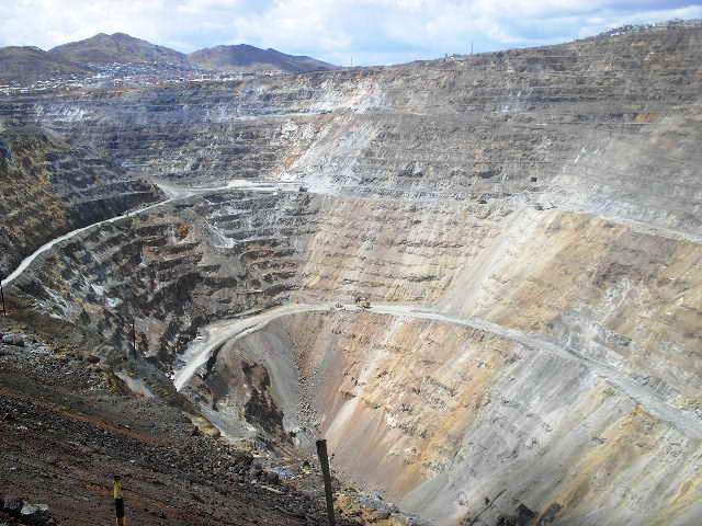 Giant mine pit ‘swallowing’ 400-year-old Peruvian town