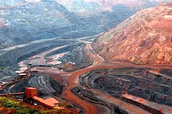 Down again: iron ore sinks below $40 a tonne