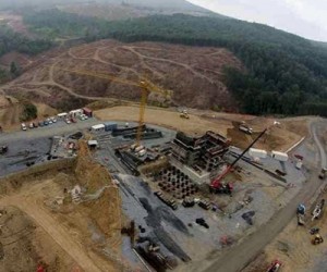 Eldorado Gold halts much of its mine construction in Greece, cuts jobs