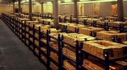 Gold at BOE commands high premium, signaling central bank buying