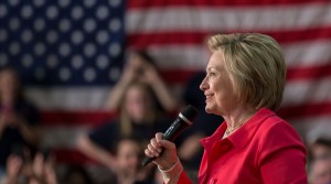 Clinton begins touring core of US struggling coal industry