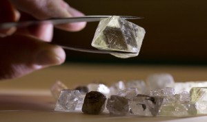 Alrosa unveils detection device for polished diamonds