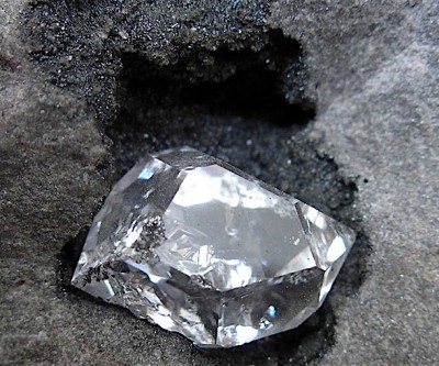 Botswana Diamonds finds octahedron in sample material at Orapa