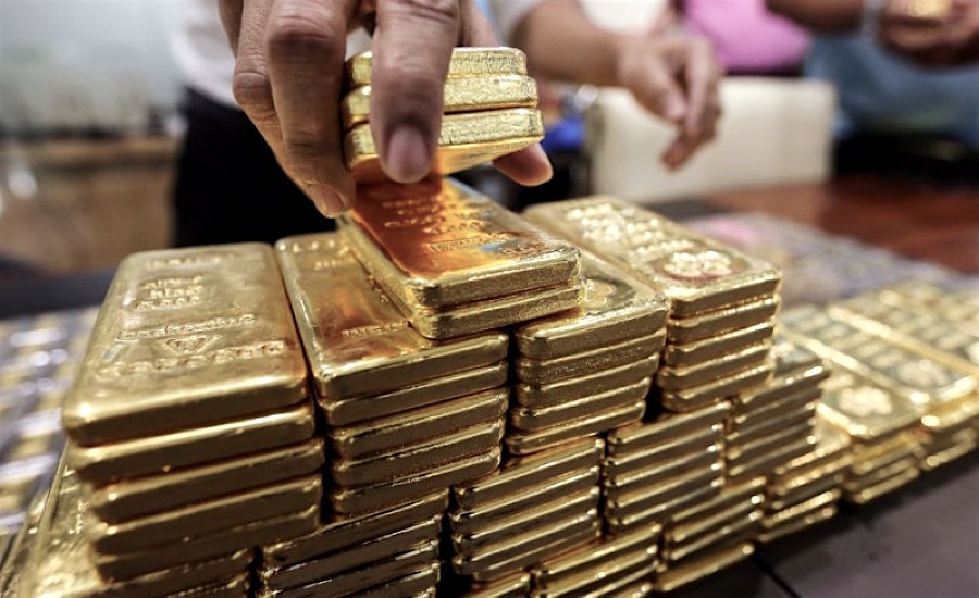 Gold recovers some of last week losses