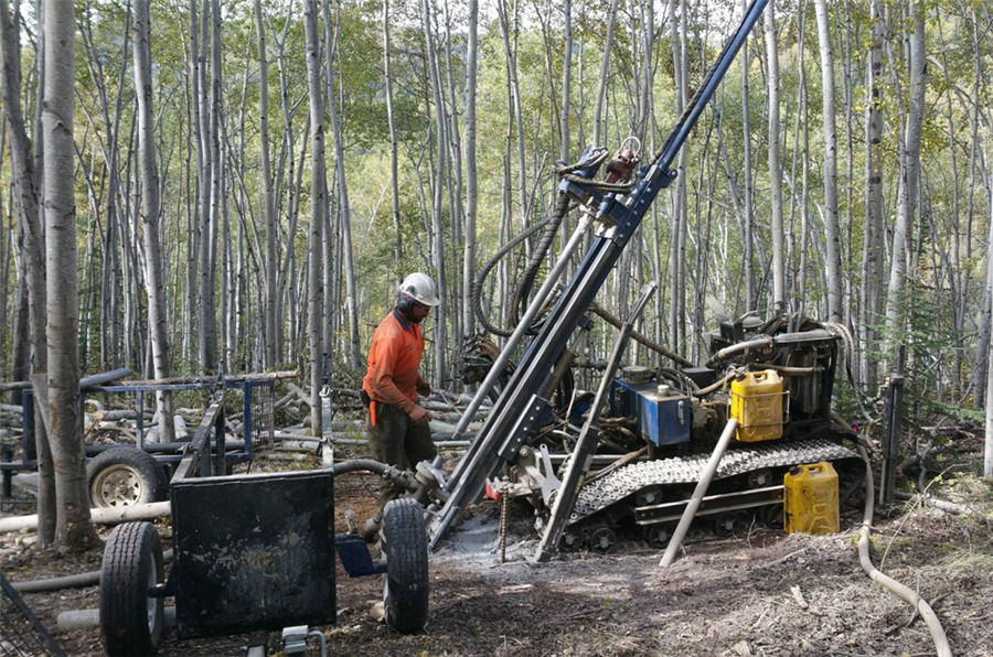Comstock provides dual upsde for Canadian gold discover - Pulling rod