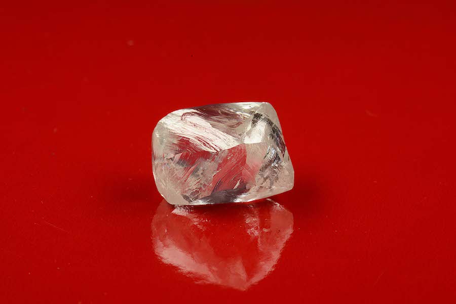 Alrosa finds three large diamonds at prolific Jubilee pipe