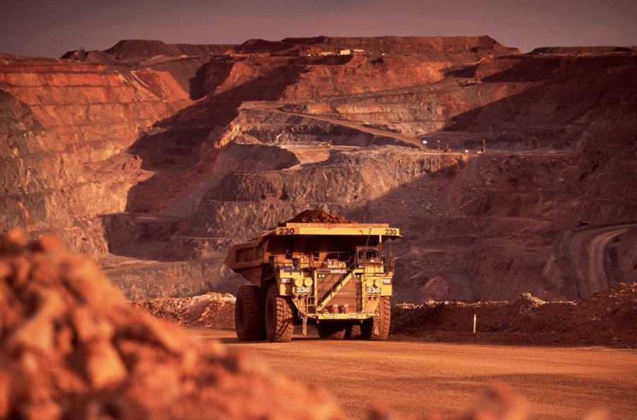 Newmont profit soars on higher gold prices, claims top bullion miner title