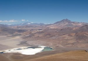 Private firm takes on Codelco for control of Chile lithium deposit