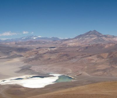 Private firm takes on Codelco for control of Chile lithium deposit
