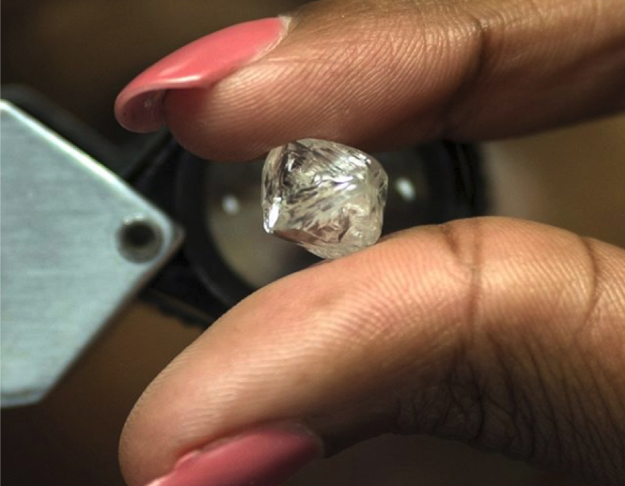 For De Beers, There's a Diamond in the Mining Waste - WSJ