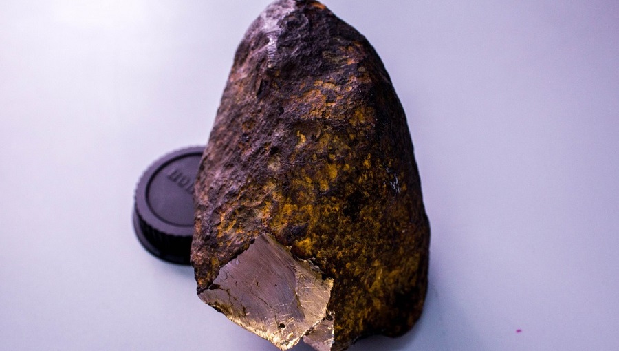 gold meteorite