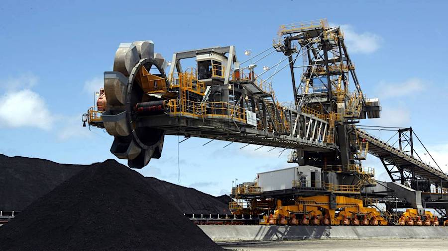 Australian coal exports to China slump, but prices are mixed