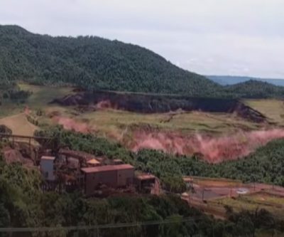 Moment the tailings dam at Vale’s Feijao mine burst.