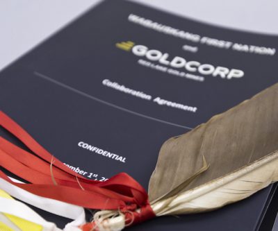 Newmont offers special dividend if Goldcorp takeover approved