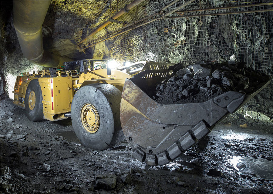 Caterpillar to use R1700 underground loader as its first battery