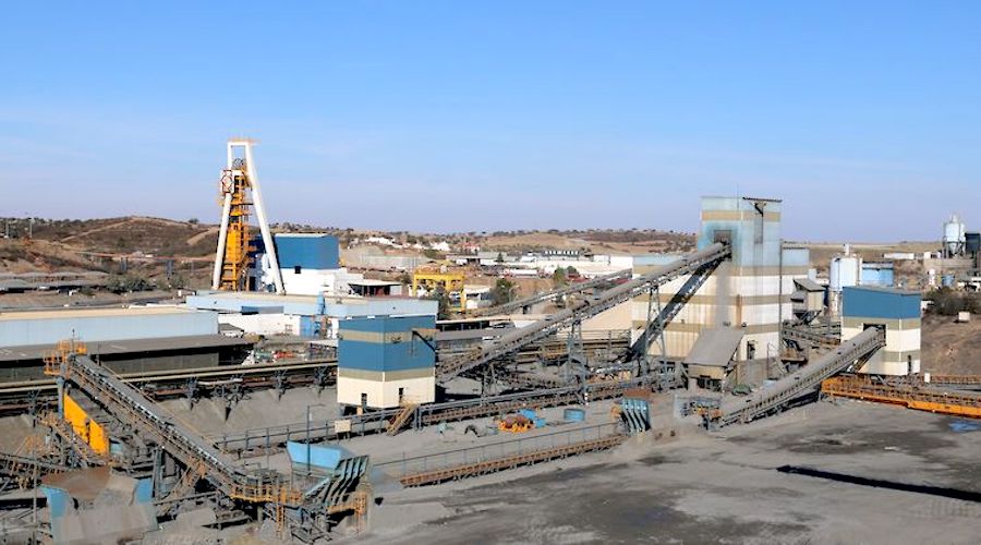 Lundin considers sale of $1 bln copper-zinc mine in Portugal-Bloomberg News