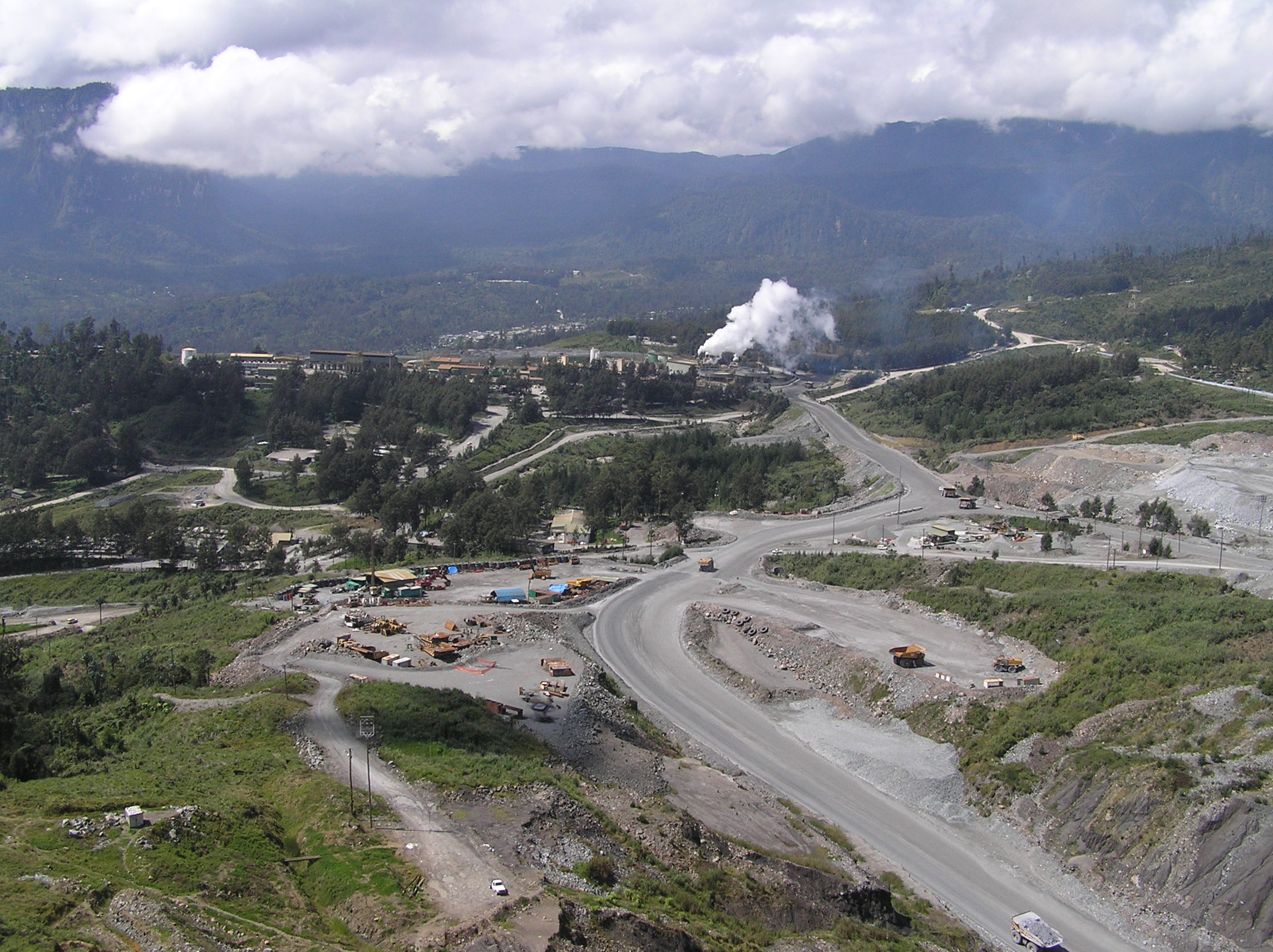 PNG may let Barrick reopen mine if court case dropped