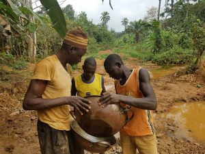 Nigerian minister wants death penalty for gold smuggling