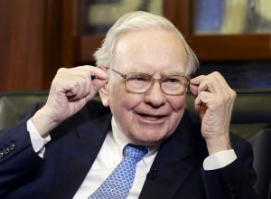Buffett’s indicator tells him to buy gold