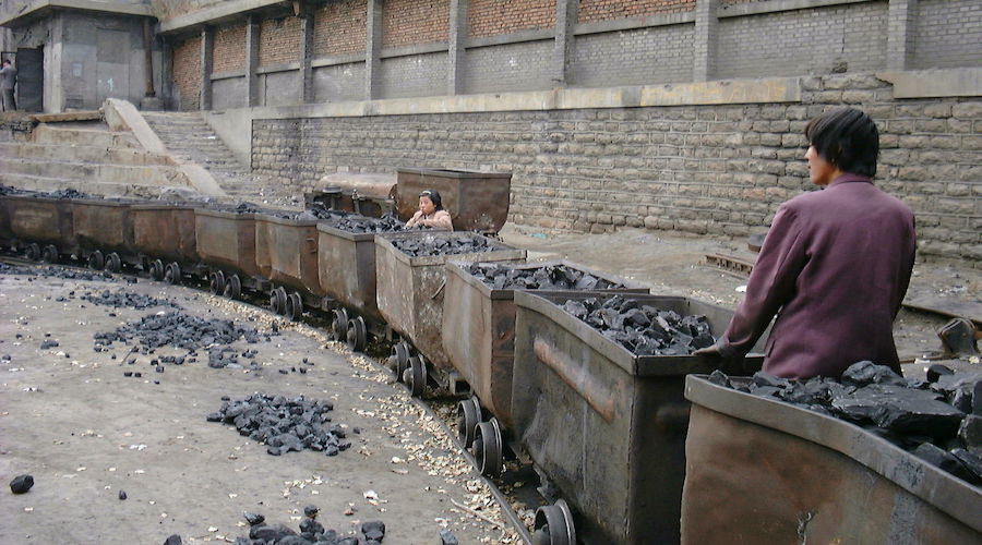 Covid in China’s coal hubs crimps supply as winter demand looms