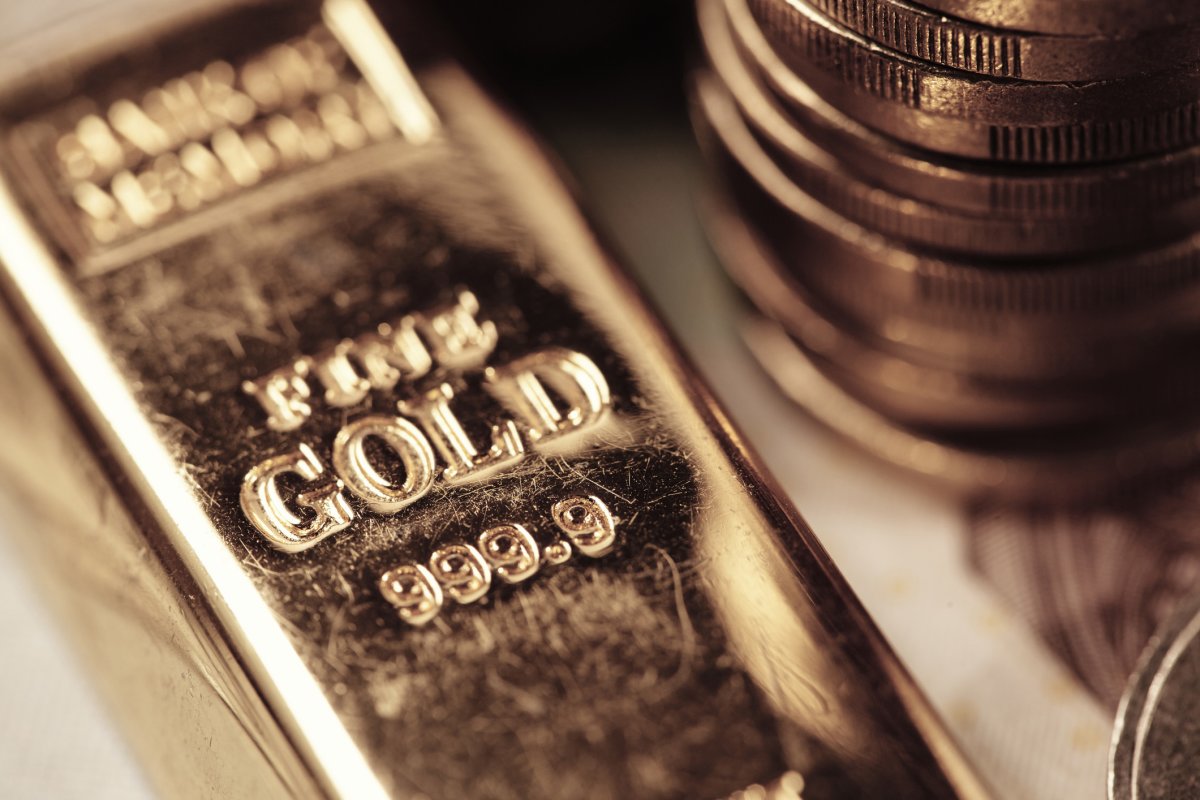 Gold price set for first quarterly decline in 2 years