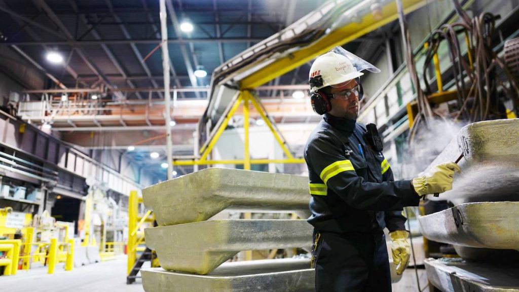 Rio Tinto invests $51 million in Canadian alumina refinery