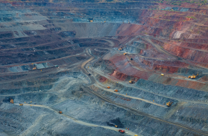 Large quarry iron ore mine