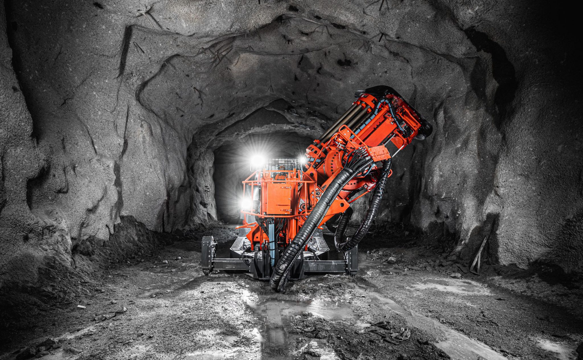 Sandvik expands batteryelectric range with new top hammer longhole