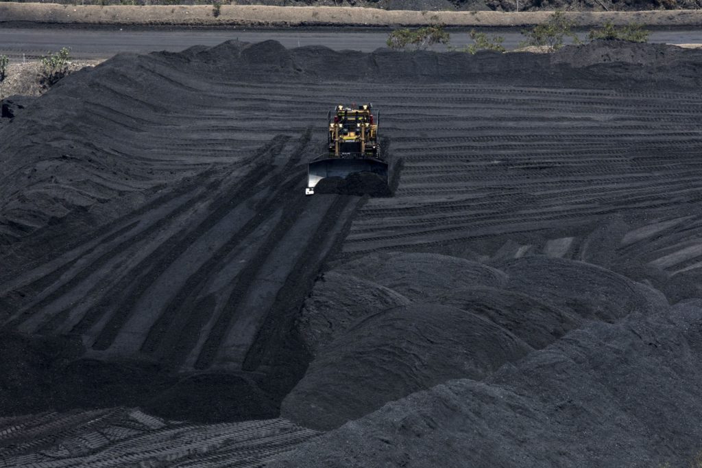 Glencore’s deal for giant Colombian coal mine ends up costing much less