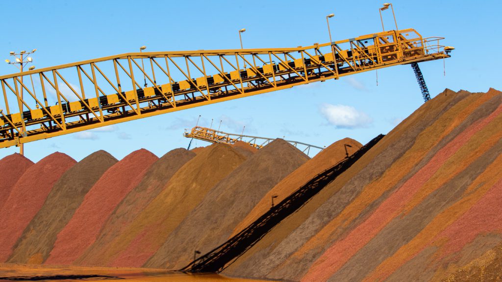 Iron ore price up despite Chinese curbs