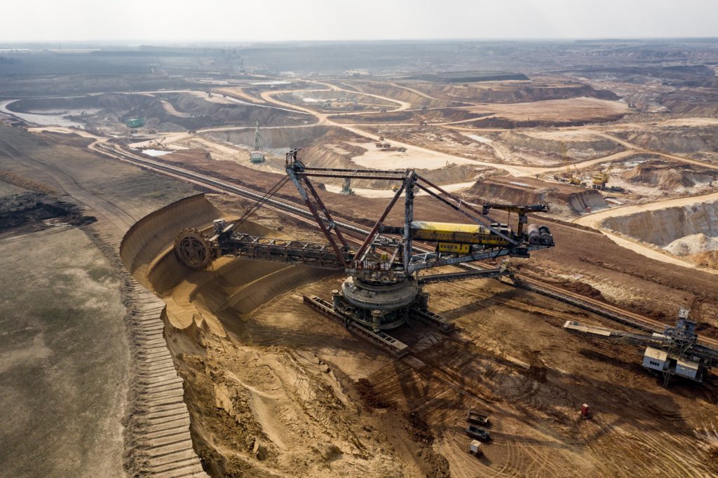 Ukraine cancels privatization tender on titanium and zirconium miner
