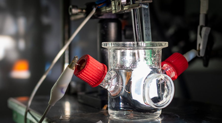 Copper-based artificial photosynthesis device advances research into solar fuels