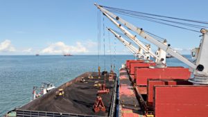 Empty Iron Ore Ships Switch to Coal to Survive China’s Slump