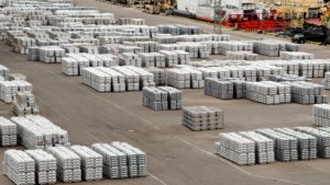 Share of Russian aluminium in LME warehouses falls slightly