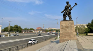 Monument to the Worker on the station square Magnitogorsk